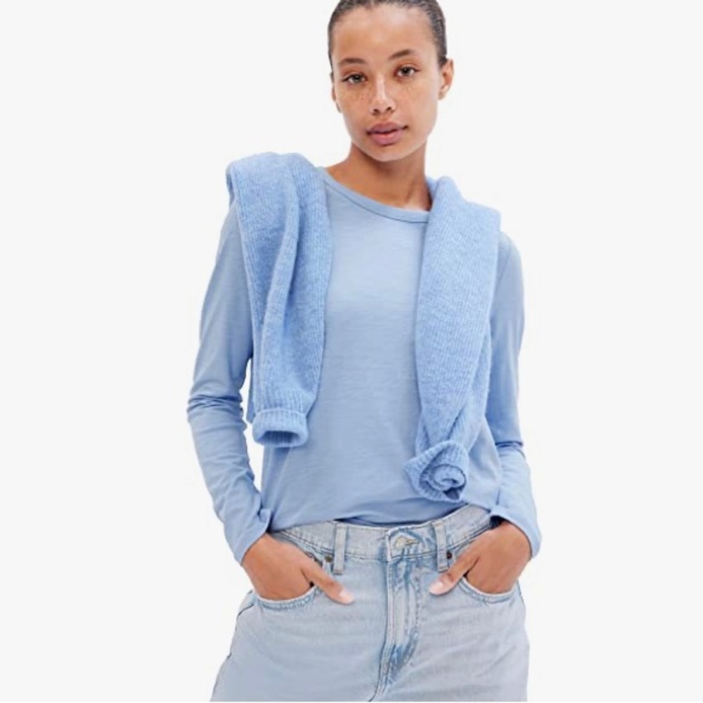 GAP Women's Long Sleeve Crew Neck Tee T-Shirt Size: W-S